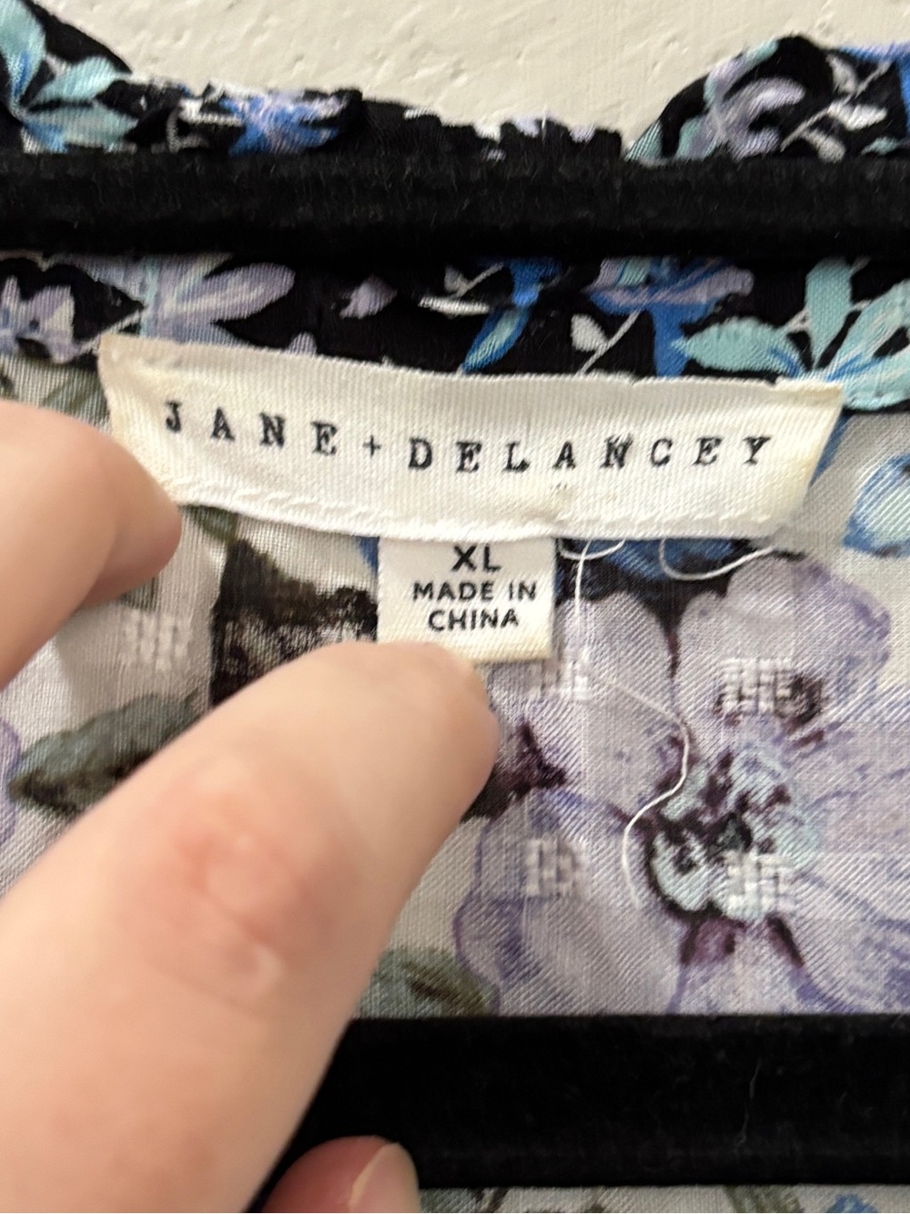 Jane + Delancey Floral Tiered Tunic Blouse Blue Purple Ruffle Blouse Size XL - Picture 4 of 6